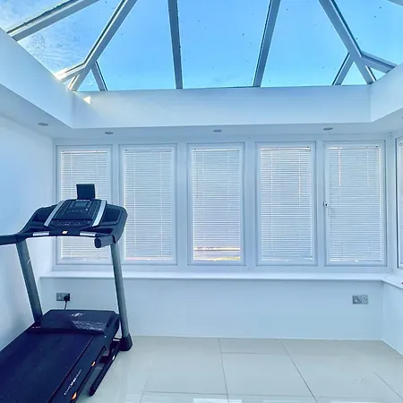 Holiday home Elegant & Spacious Bristol